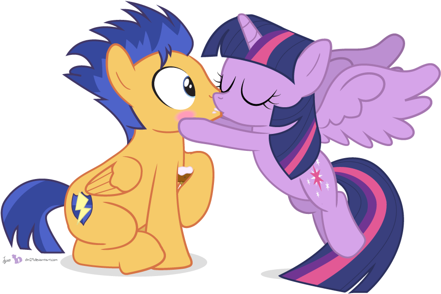 Dm29, Blushing, Female, Flashlight, Flash Sentry, Kissing, - Mlp Twilight And Flash Kiss (950x625)