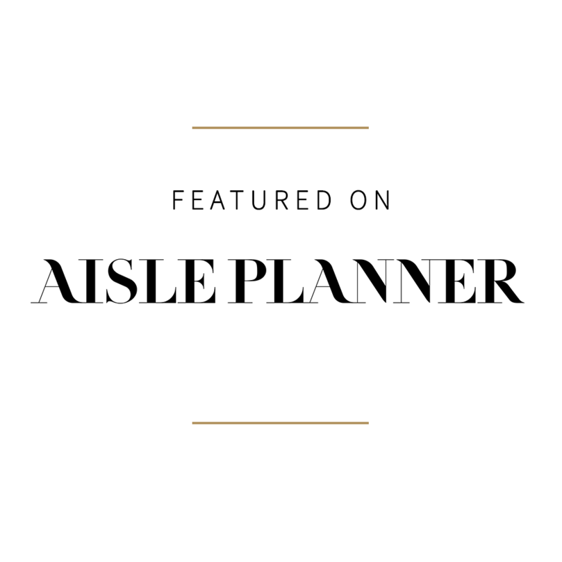 Featured On Aisle Planner White - Circle (1000x1000)