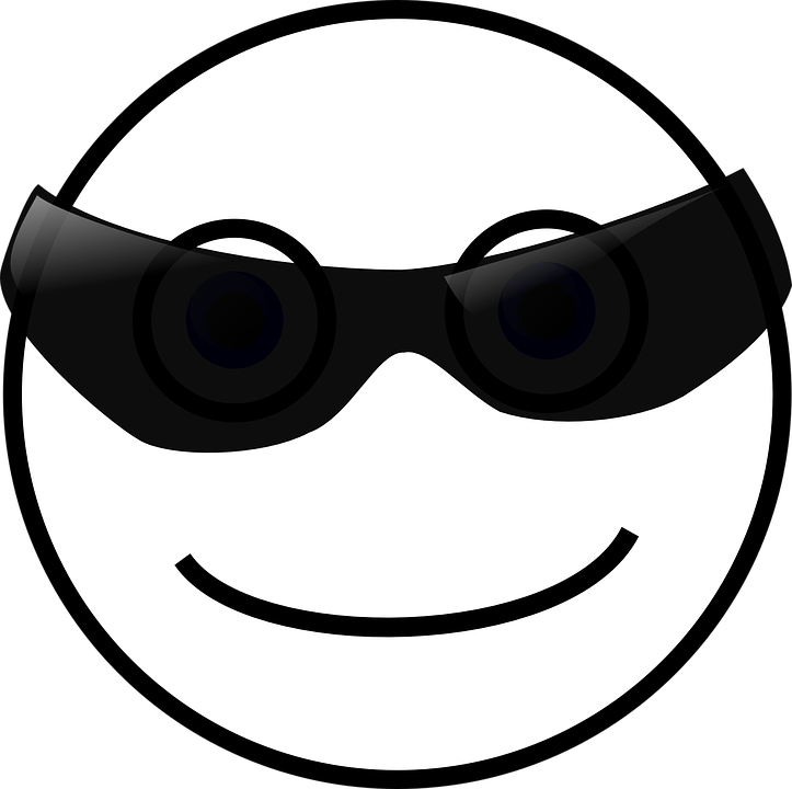 Smiley Face Sun Sunglasses - Cool Smiley Black And White (723x720)