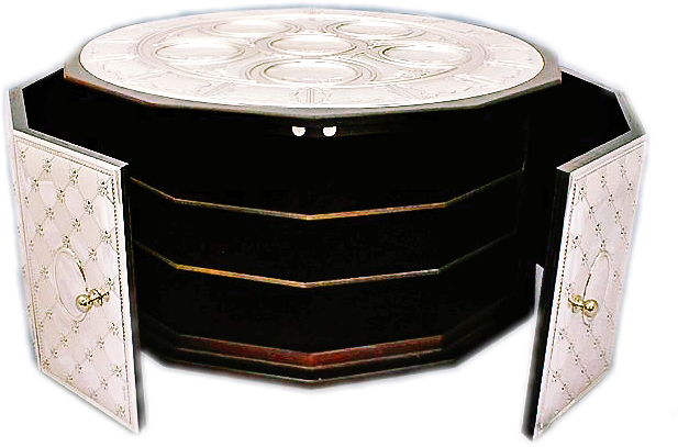 Three-tiered Silver Matzo Holder & Seder Plate Open - Belt (650x650)