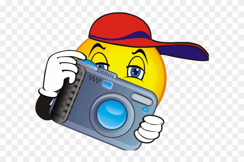 Camera Clip Art And Graphics Free Clipart Images - Smiley Face With Camera #16849