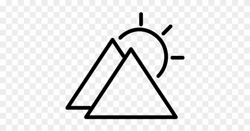 Sunny Day Symbol Outline With Triangular Mountains - Simbolo De Una Montaña #734524