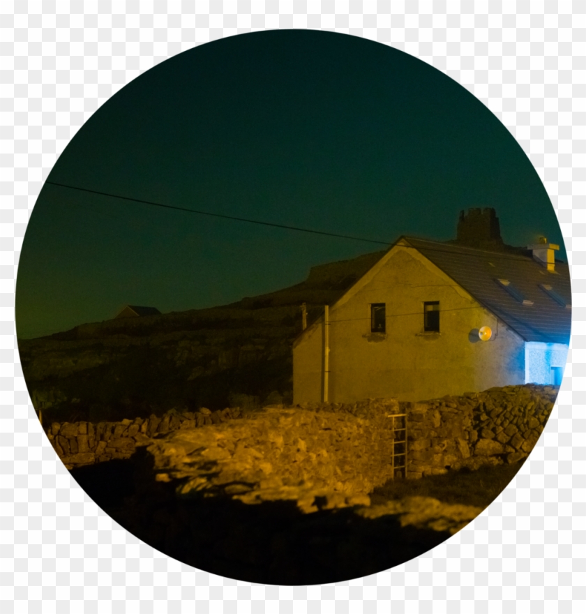 Circle-frame 2000 06 - Circle #1081410