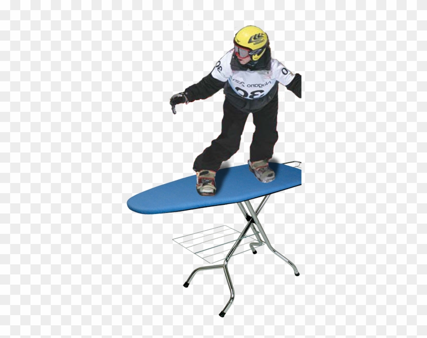 Sciatore Posto Su Un Piano Inclinato Scende A Valle - Snowboarding #1250838