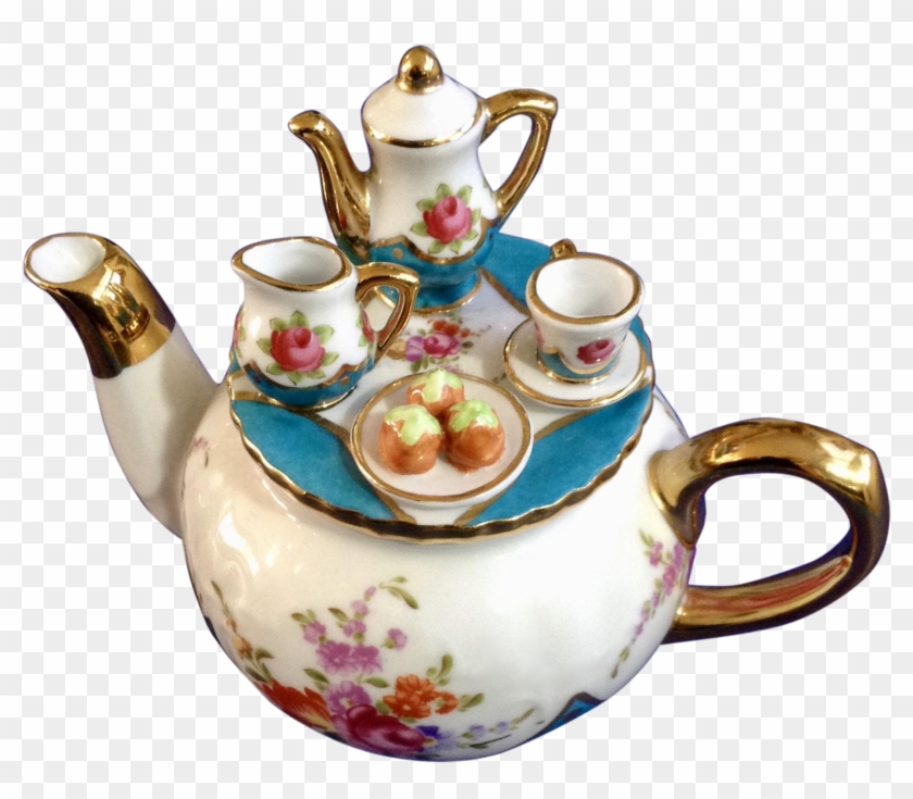 Teapot #1661302