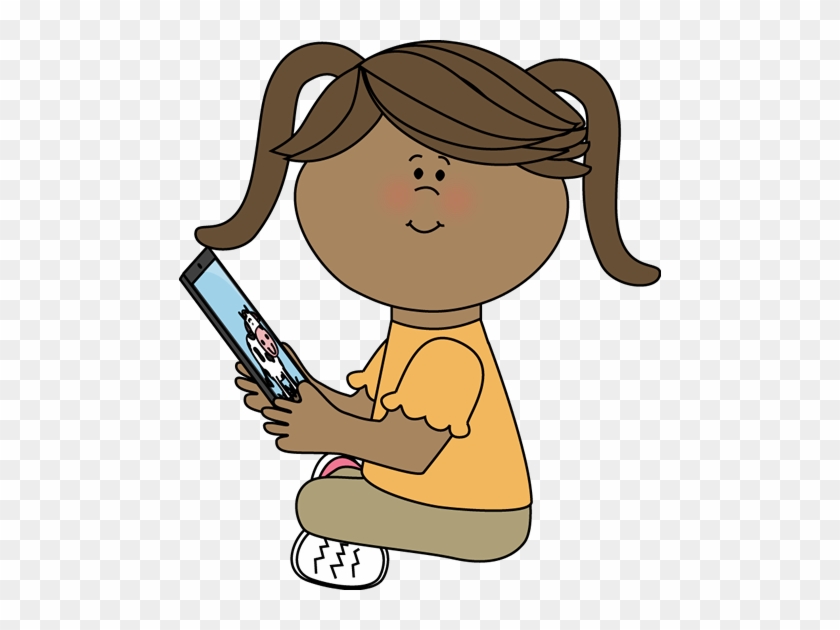 Kid Reading On An Tablet - Ipad Clipart #277759