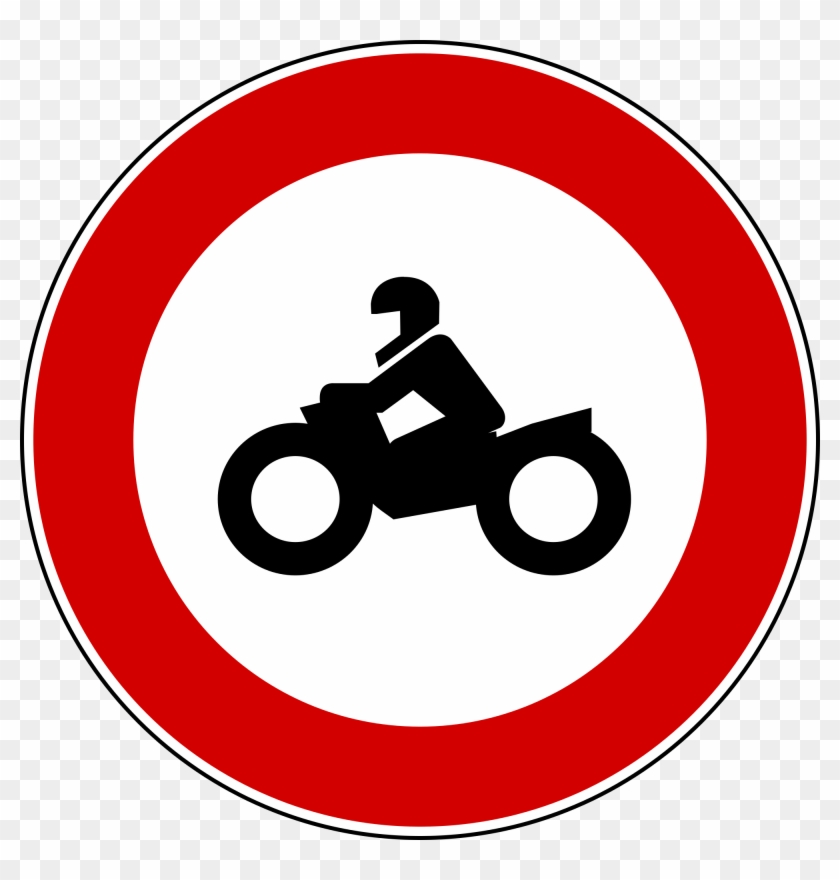 Italian Traffic Signs - No Cars Signs #425990