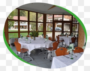 La Rotonde Du Restaurant - Kitchen & Dining Room Table